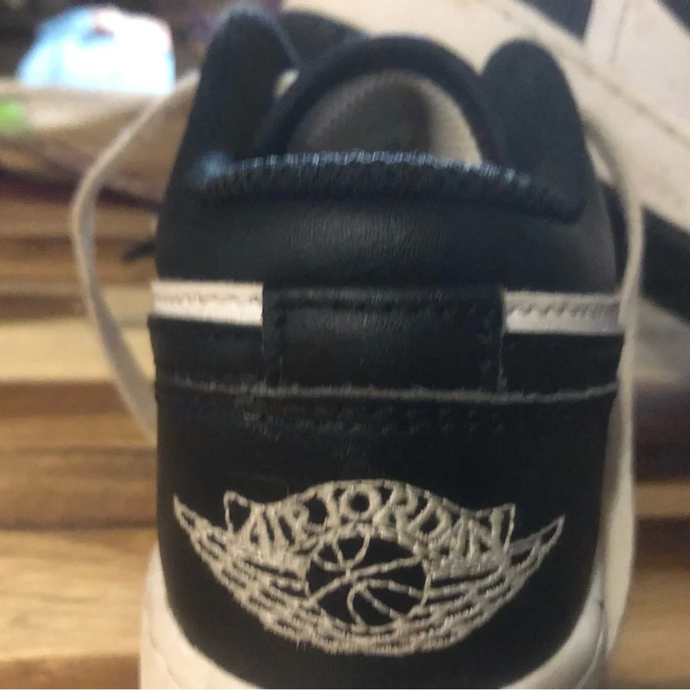 Jordan low top